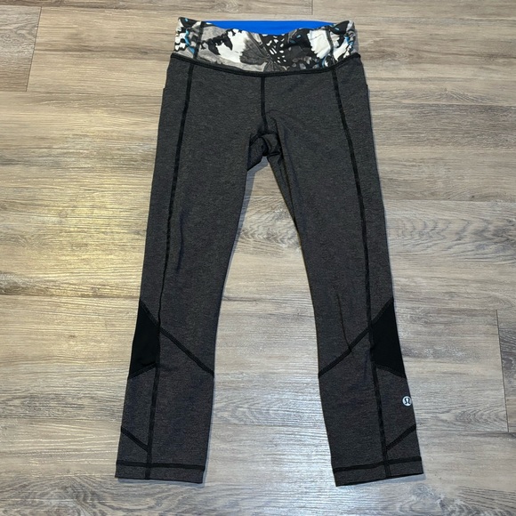 Like new VTG Lululemon Run Pace Rival Crop tights leggings size 4 - Picture 1 of 6